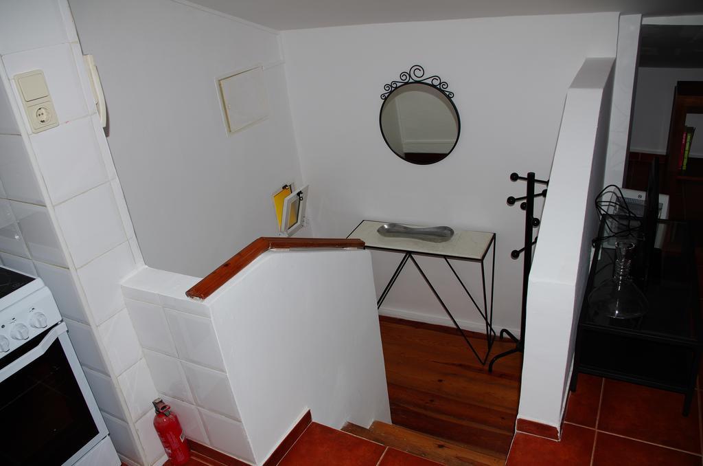 Lisbon Sloped Ceiling Apartment Exterior photo